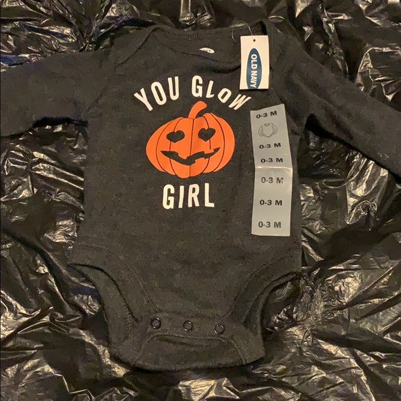 A shirt for a baby girl 0 to 3 months - Picture 2 of 2
